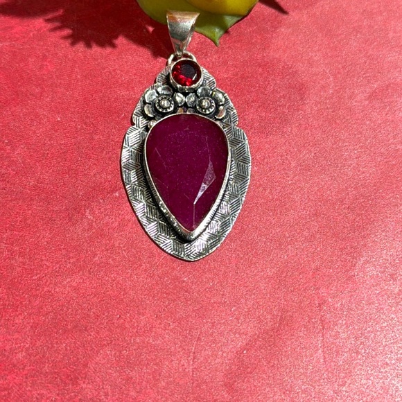 Ruby & Garnet Silver Pendant - Picture 2 of 10